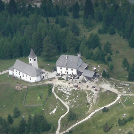 Appartamenti Suttru Badia  Exteriör bild