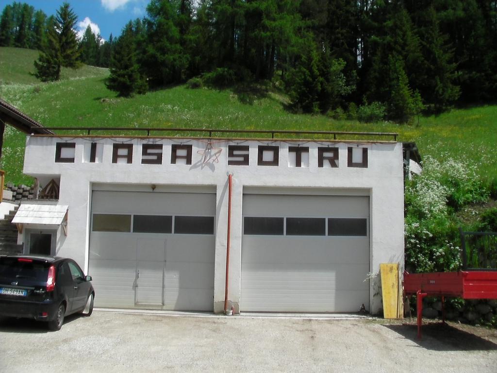 Appartamenti Suttru Badia  Exteriör bild